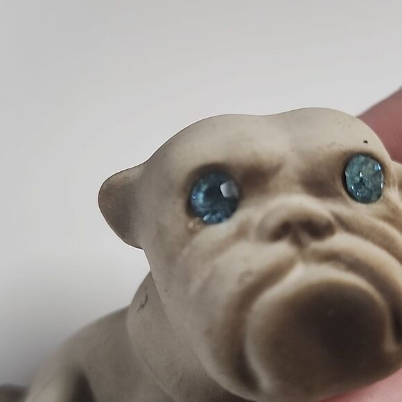 Vintage Bulldog with Blue Jeweled Eyes Mini Figurine USA - Picture 2 of 5